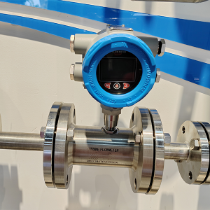 Жидкостный турбинный расходомер